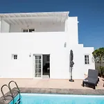בית נופש Casa Leize Piscina Climatizada, Vistas & Ac 10 Minutes Walk From Marina Rubicon