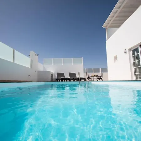 بيت للعطل Casa Leize Piscina Climatizada, Vistas & Ac 10 Minutes Walk From Marina Rubicon
