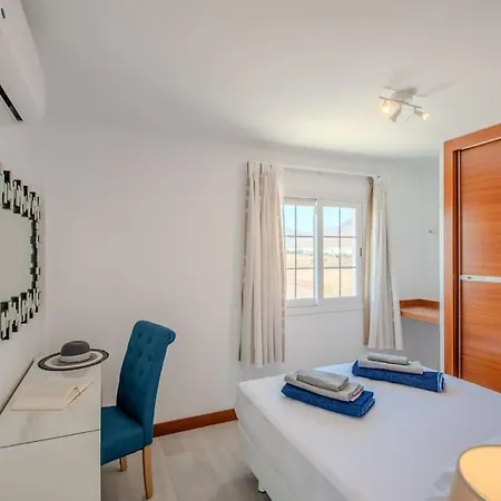 Casa Leize Piscina Climatizada, Vistas & Ac 10 Minutes Walk From Marina Rubicon Дом отдыха *