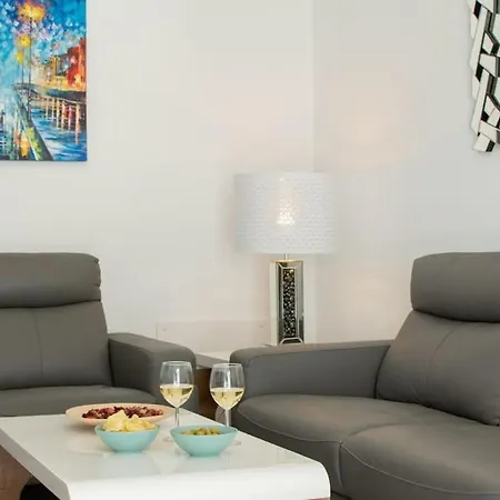 Casa Leize Piscina Climatizada, Vistas&ac 10 Minutes Walk From Marina Rubicón