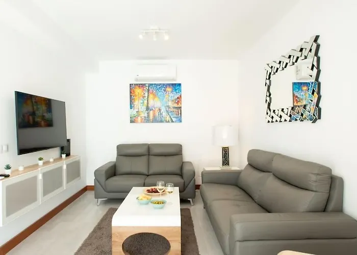 Дом отдыха Casa Leize Piscina Climatizada, Vistas & Ac 10 Minutes Walk From Marina Rubicon