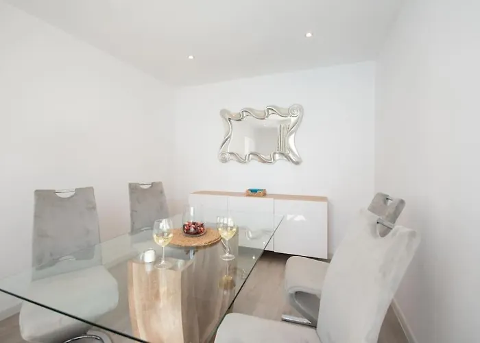 Casa Leize Piscina Climatizada, Vistas & Ac 10 Minutes Walk From Marina Rubicon * Коста Бланка