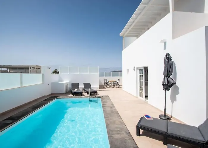 Casa Leize Piscina Climatizada, Vistas & Ac 10 Minutes Walk From Marina Rubicon * פלאיה בלנקה